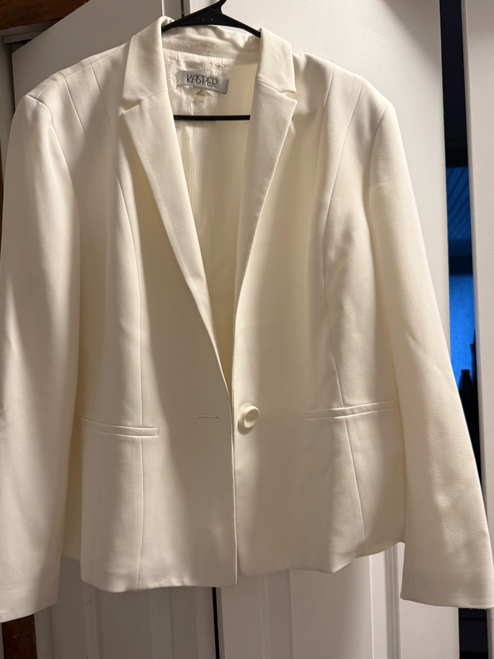 Kasper Women's Cream Tailored Single-Button Blazer